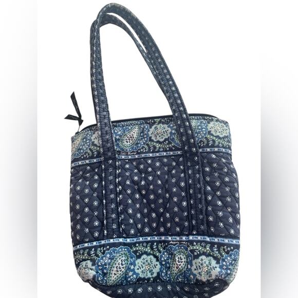 VERA BRADLEY Tote – Boho Floral Quilted Cotton, Lightweight, OS, EUC, Gift-Ready - Picture 2 of 9